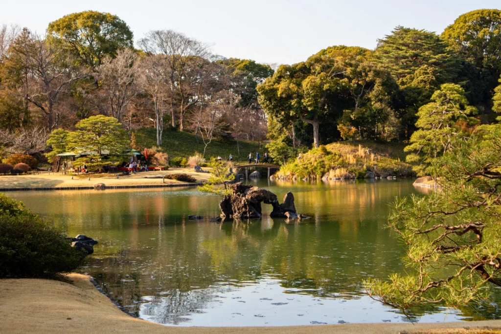 六義園